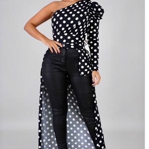 Connect the Dots Long Tail Top
